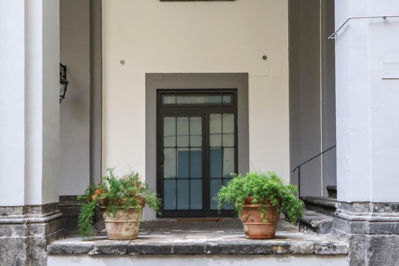 Il Loggiato By Wonderful Italy Apartment Napoli Bagian luar foto