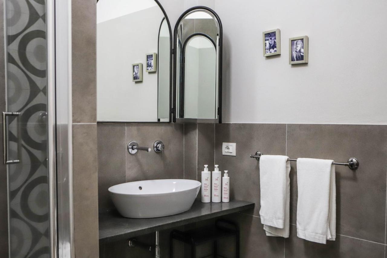 Il Loggiato By Wonderful Italy Apartment Napoli Bagian luar foto
